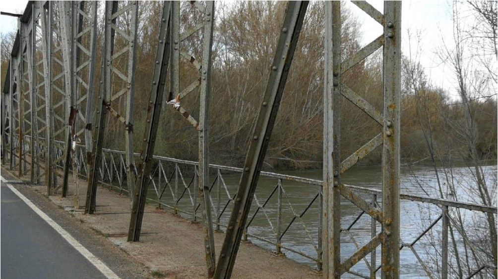 Estado actual que presenta el puente de Villafer. | L.N.C.