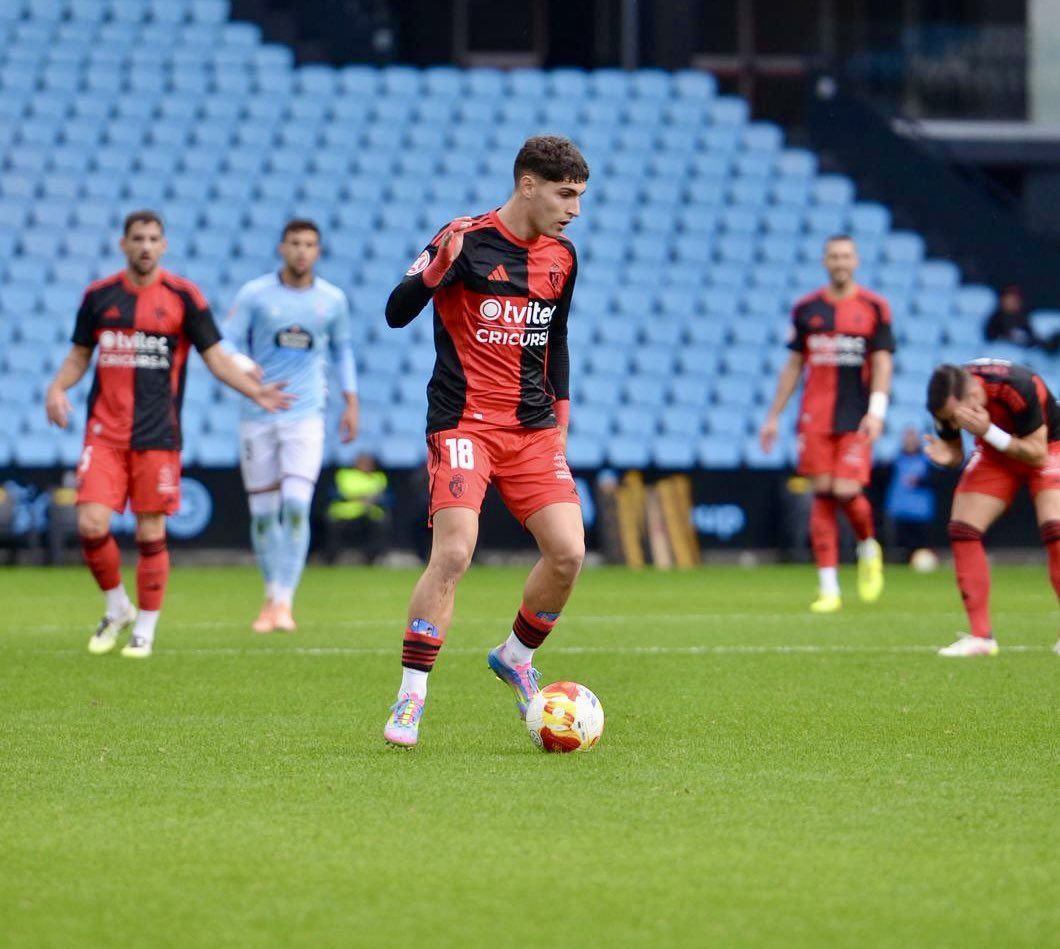 Borja Vázquez se mostró muy incisivo durante todo el partido, pero falló dos oportunidades clamorosas. | SDP Borja Vázquez se mostró muy incisivo durante todo el partido, pero falló dos oportunidades clamorosas. | SDP