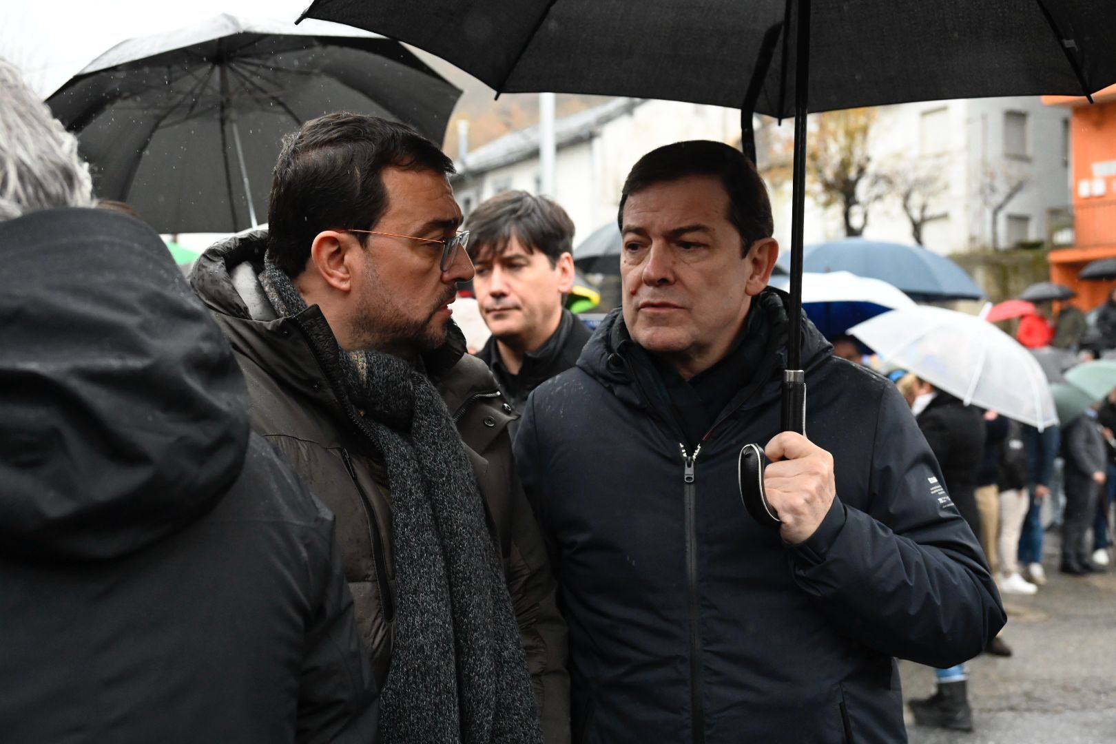 Caboalles de Abajo despide al minero fallecido en el accidente de Cangas del Narcea. | SAÚL ARÉN