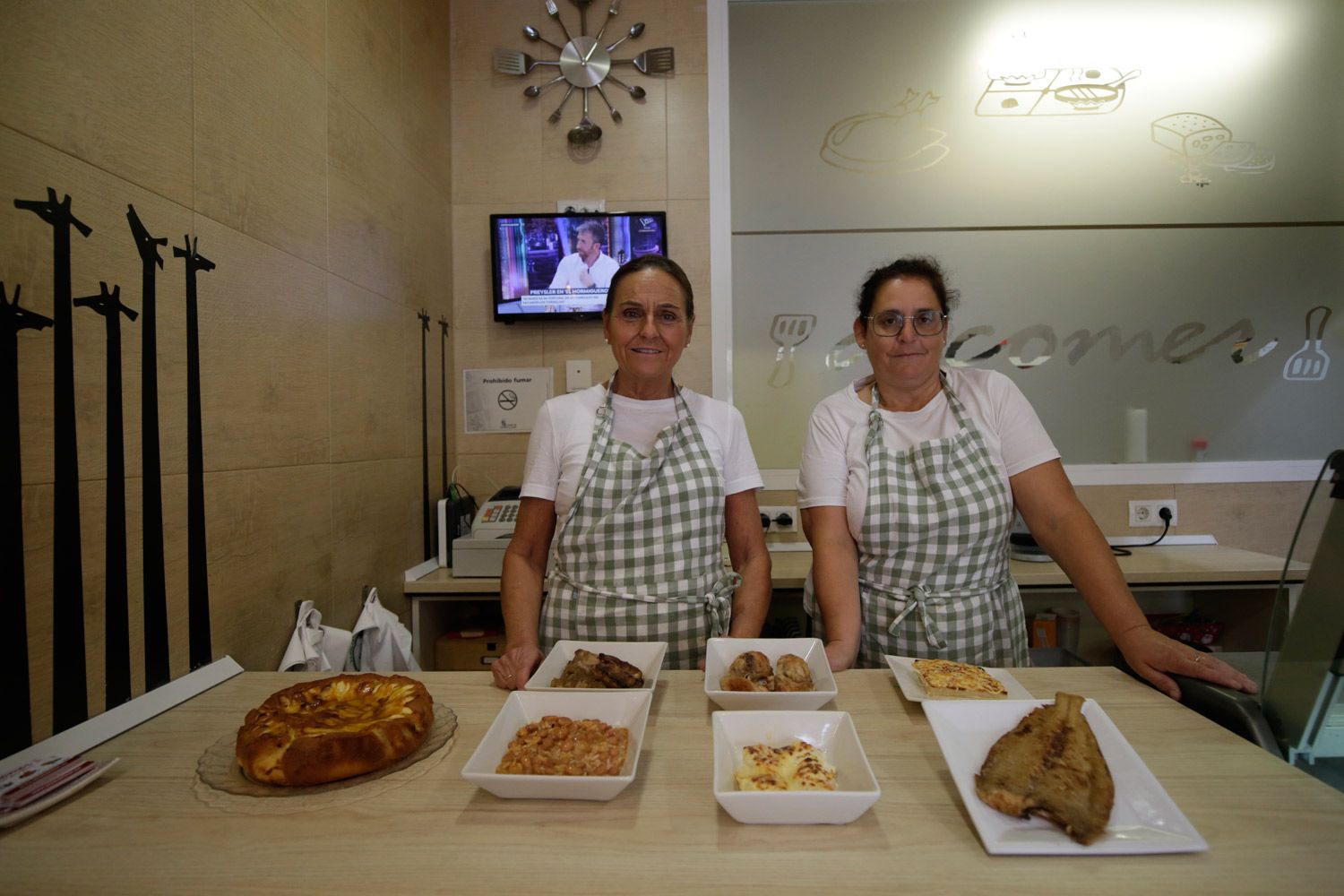 La comida casera que preparan en ‘A comer León’. | FERNANDO OTERO