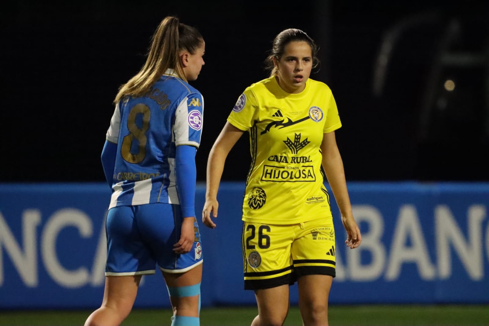 Un lance del choque entre el Olímpico y el Deportivo. | AROA CAÑO