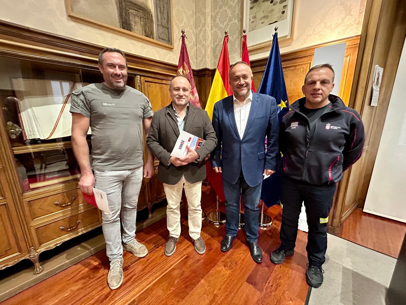 Reunión entre la Diputación de León y representantes de CONBÉ para abordar la futura adhesión del SEPEIS a la asociación | L.N.C. 