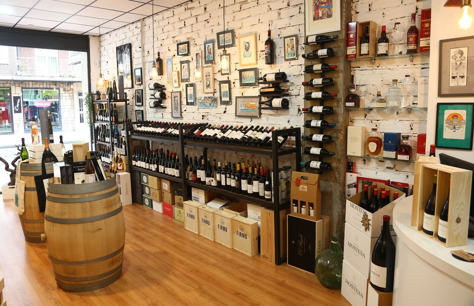 Tienda de El Salgueral en la calle Ancha de Ponferrada.