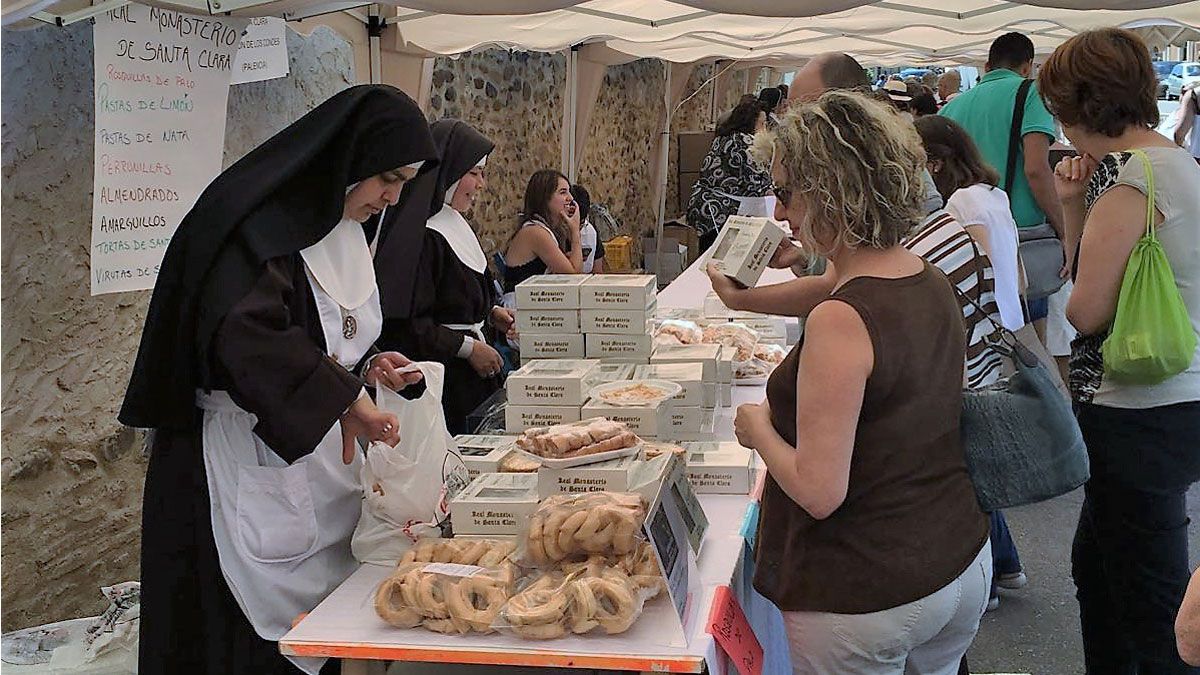La muestra se instaló en las inmediaciones de Santa María la Real. La muestra se instaló en las inmediaciones de Santa María la Real.