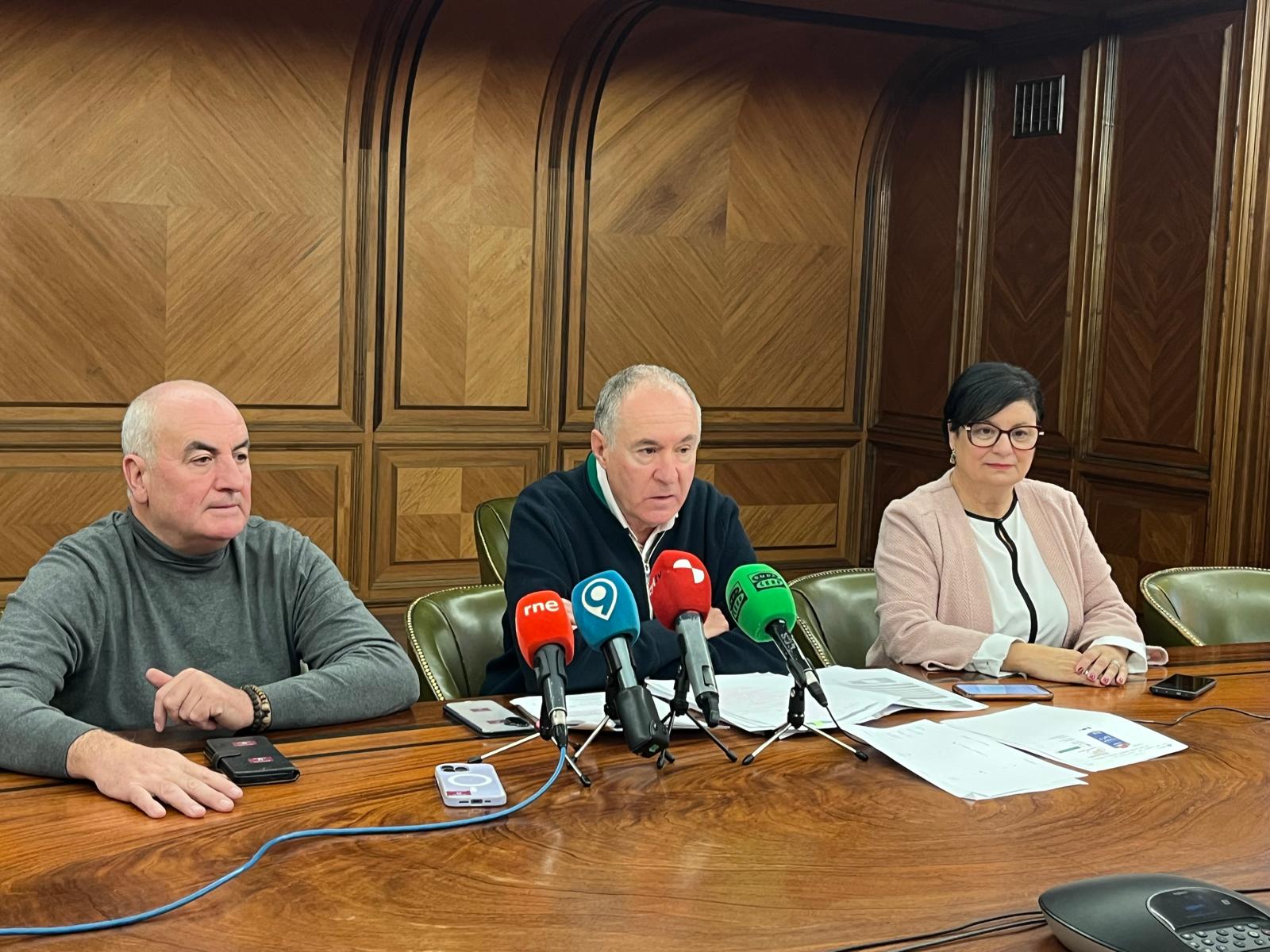 Un instante de la comparecencia de UPL.