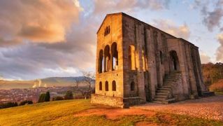 Fotografía de Santa Maria del Naranco. TURISMO OVIEDO