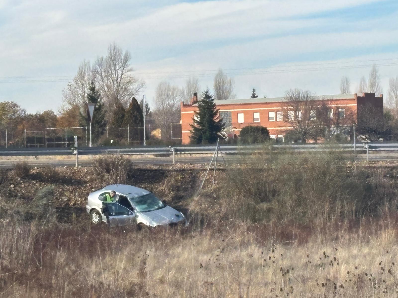 Accidente en la LE-11 de León, en Onzonilla. | L.N.C.