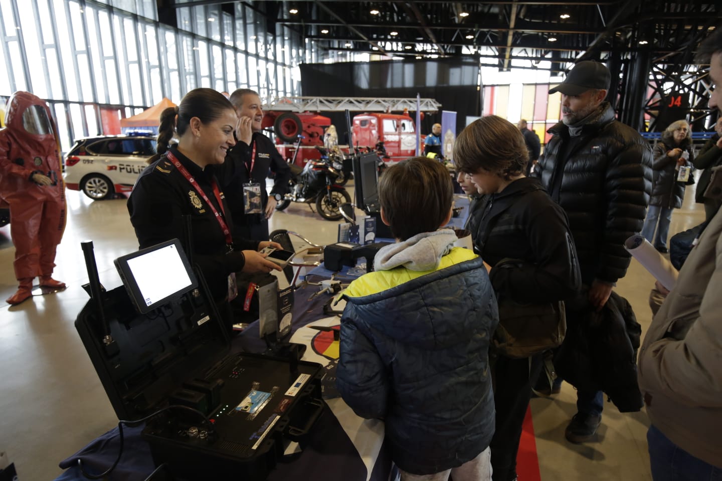 La Expojoven abre sus puertas. | F.OTERO