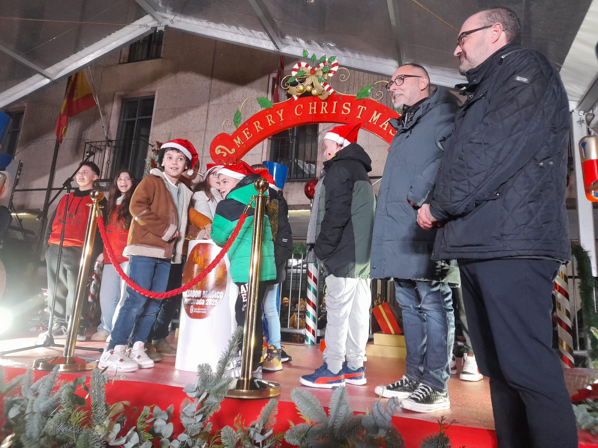 Encendido de la Navidad en Ponferrada. | MAR IGLESIAS Encendido de la Navidad en Ponferrada. | MAR IGLESIAS