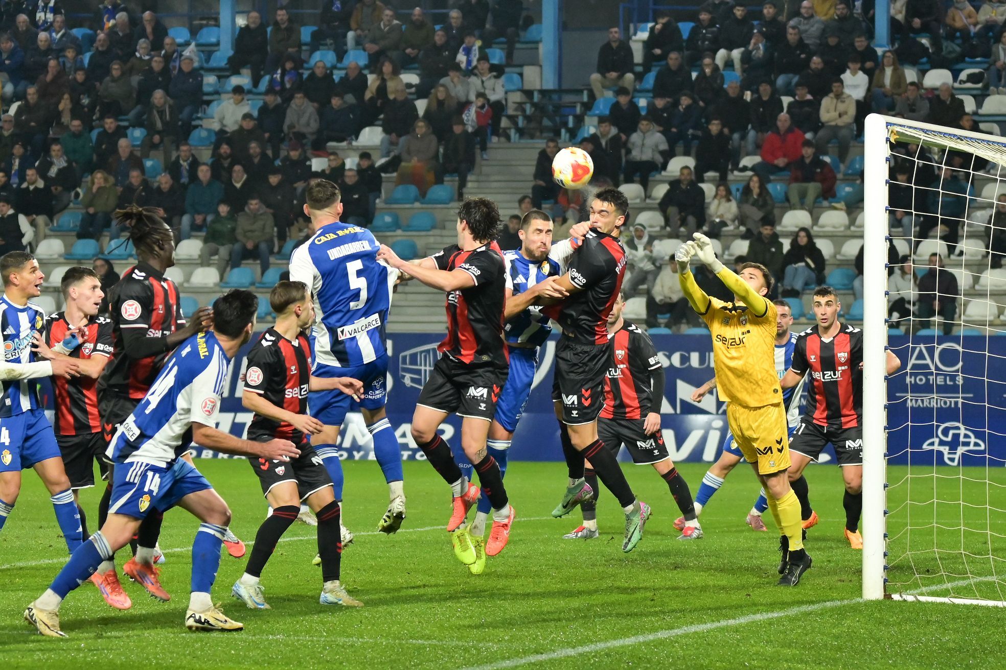 La Deportiva cayó en casa ante otro recién ascendido con orrores propios.  REPORTAJE GRÁFICO QUINITO