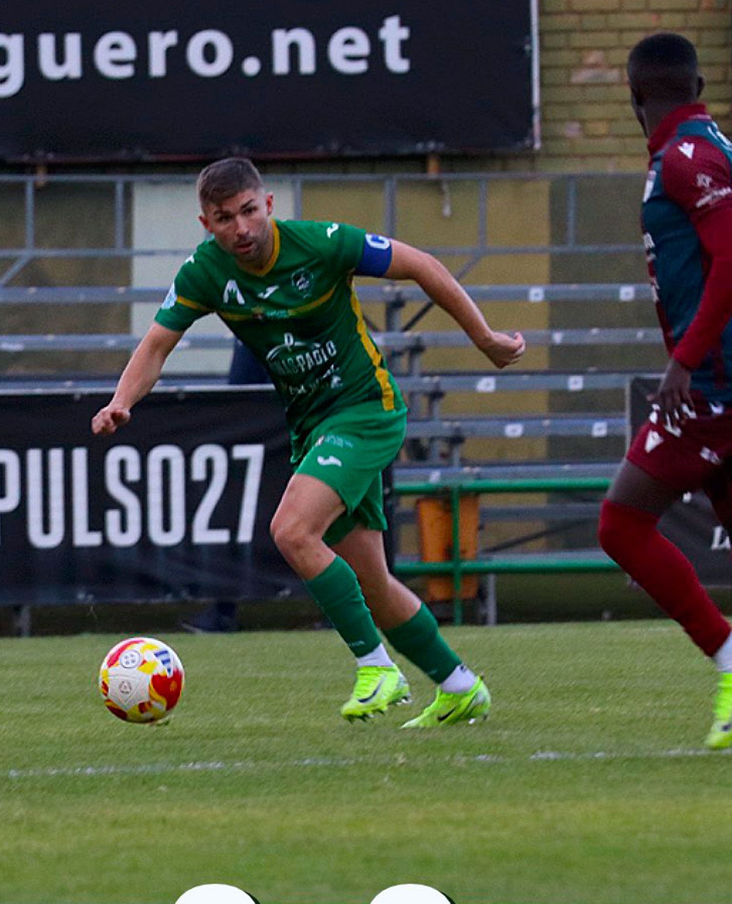 Un lance del choque entre la Segoviana y el Atlético Astorga. ATLETICOASTORGA