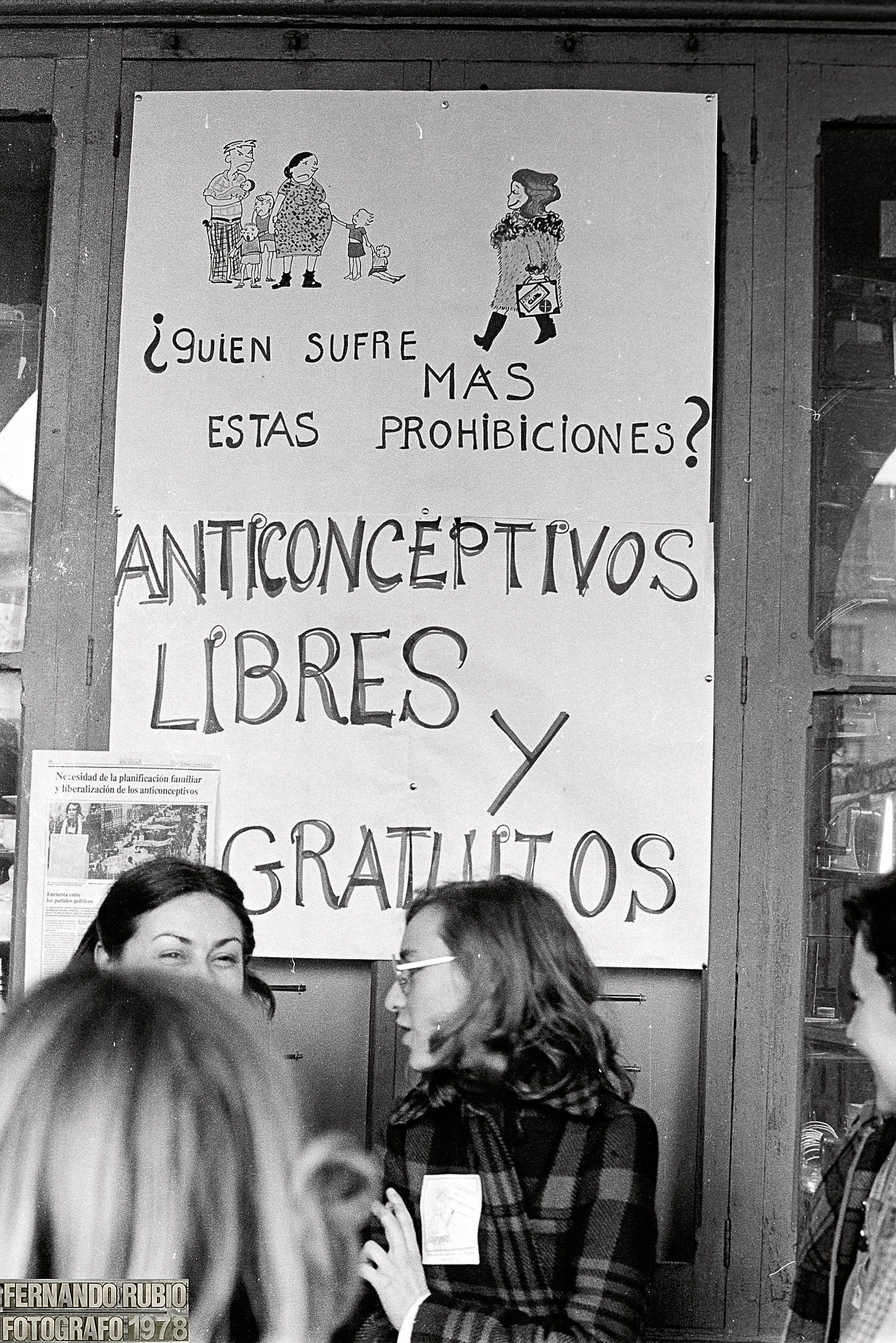 Una de sus primeras batallas, los anticonceptivos «legales». | FERNANDO RUBIO