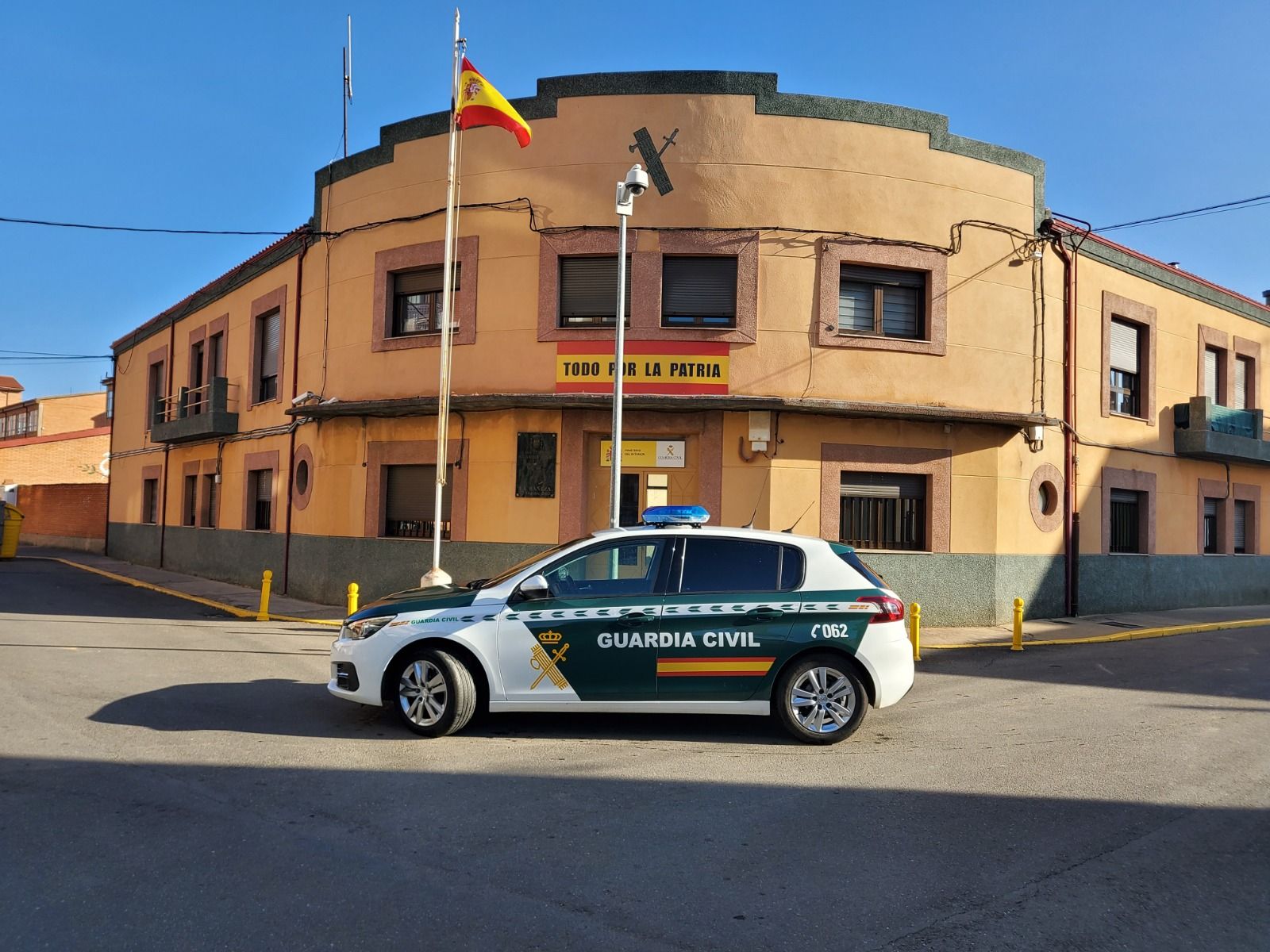 Puesto de la Guardia Civil de La Bañeza. | L.N.C.