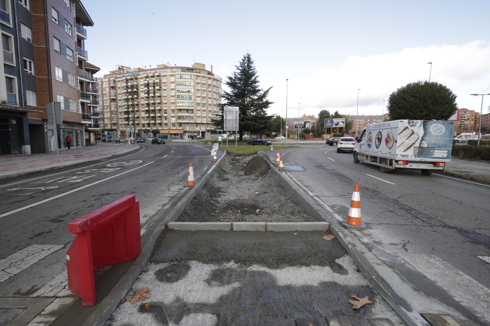 El Camino de Santiago entrará más humanizado en León capital con estas obras. | FERNANDO OTERO El Camino de Santiago entrará más humanizado en León capital con estas obras. | FERNANDO OTERO