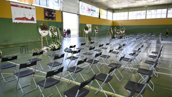 Capilla ardiente en Villablino por los mineros fallecidos en Cerredo. | SAÚL ARÉN