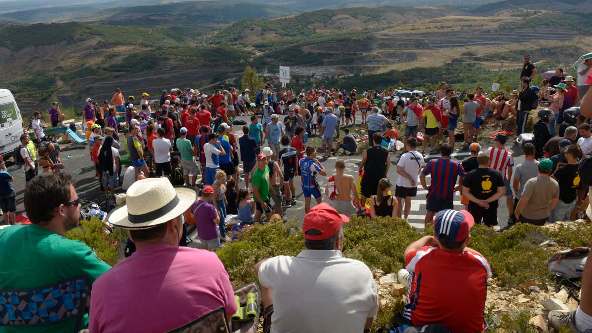 Un tramo de la subida, repleto de gente hace dos años | MAURICIO PEÑA