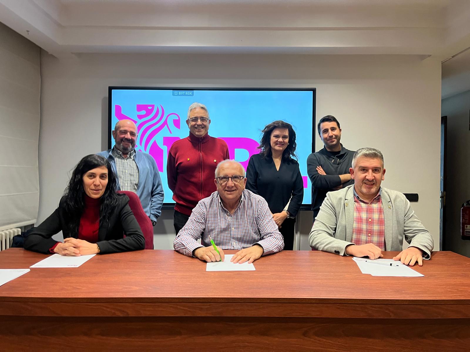 El comité comarcal de UPL en la Montaña Central.