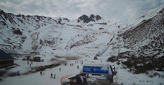 Aspecto de la estación de San Isidro, sobre las once de la mañana. | DIPUTACIÓN DE LEÓN Aspecto de la estación de San Isidro, sobre las once de la mañana. | DIPUTACIÓN DE LEÓN