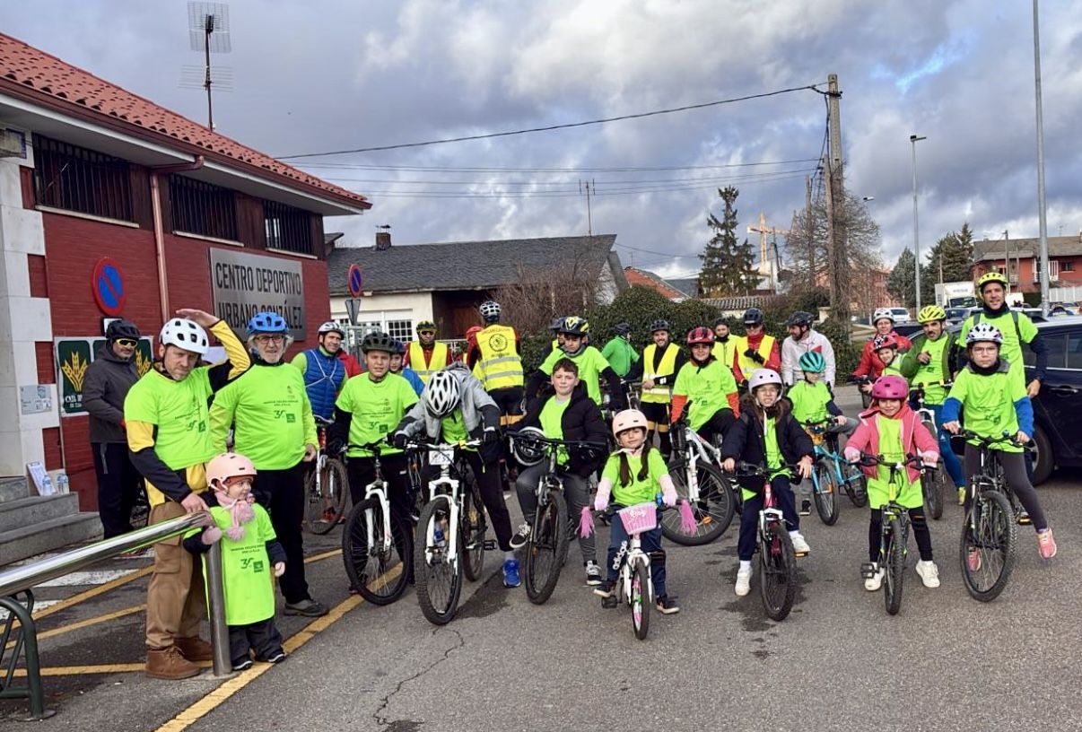 Marcha ciclista solidaria contra la ELA. | ICAL