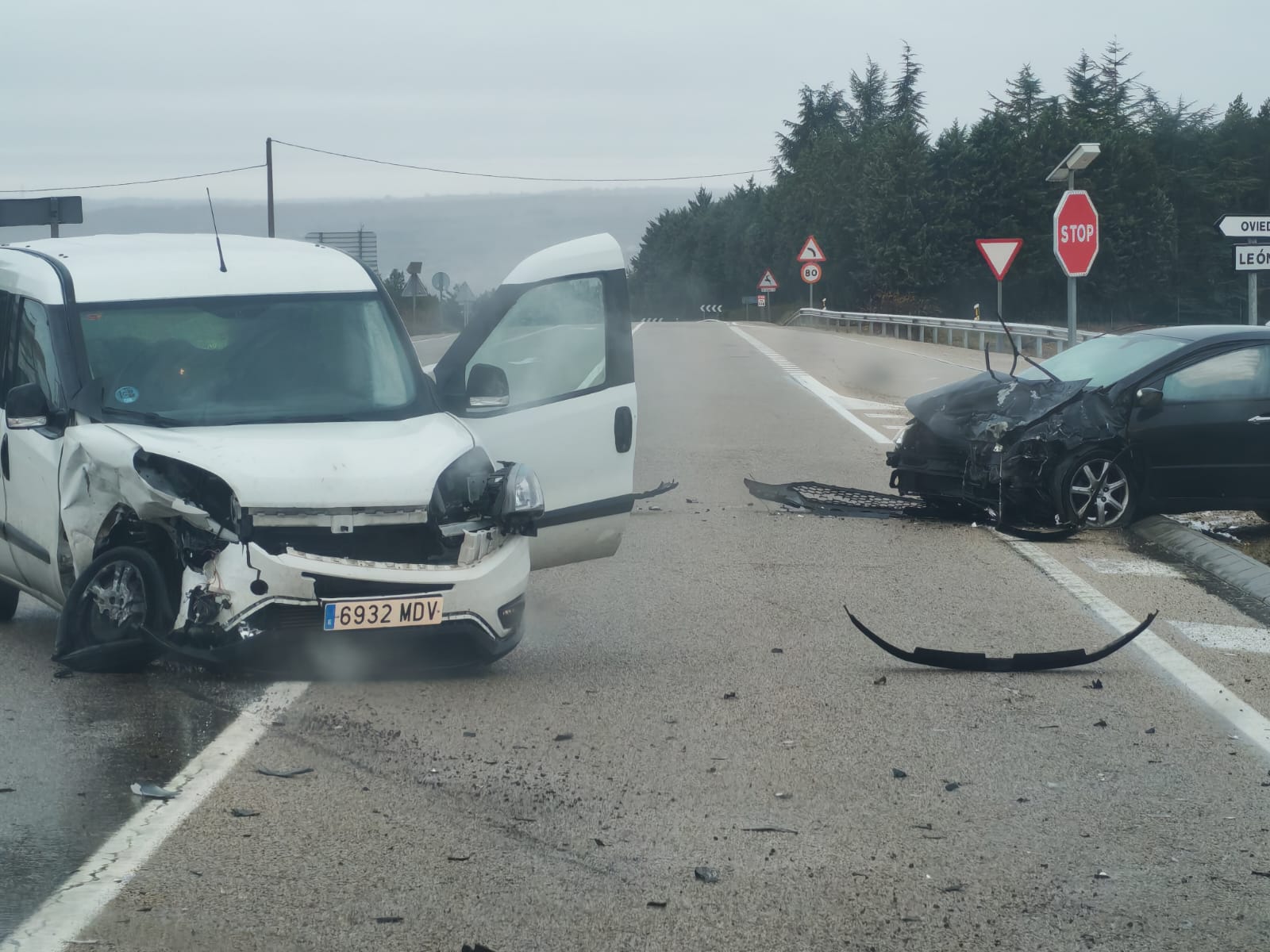 Accidente en la N-630, en la Copona, ocurrido este martes. | L.N.C.