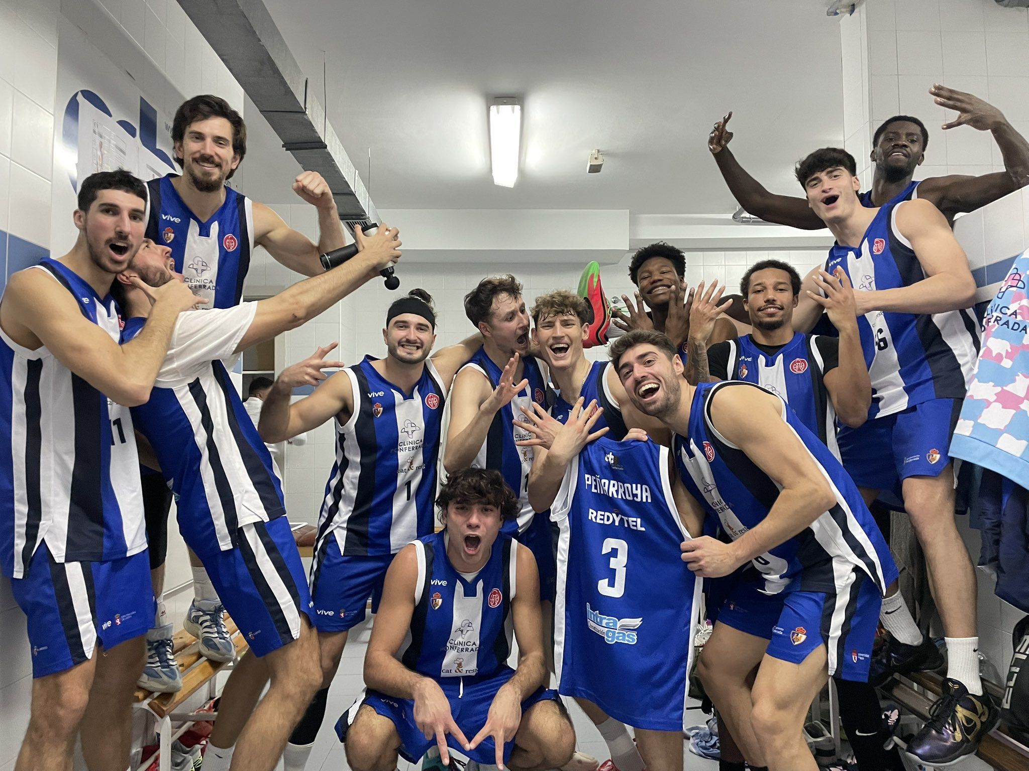 Ponferrada sigue imparable en el Lydia Valentín con otra victoria vital para conseguir el seis de seis. CPSDP