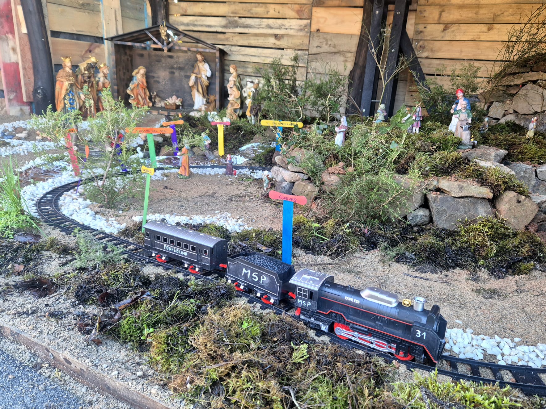 Belén instalado por la Agrupación de Voluntarios de Protección Civil.