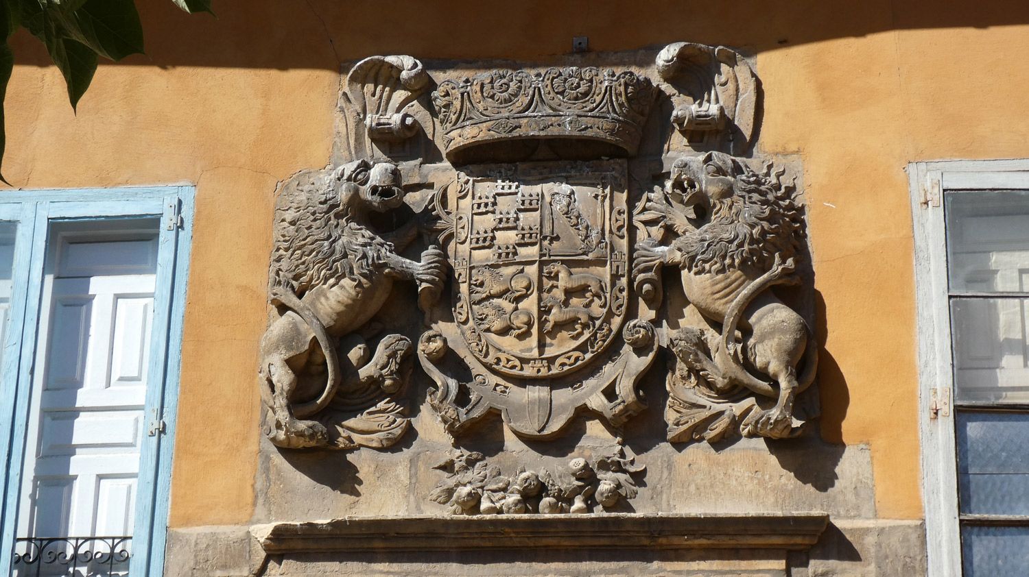 Leones de la calle Serrano. | GREGORIO F. CASTAÑÓN Leones de la calle Serrano. | GREGORIO F. CASTAÑÓN