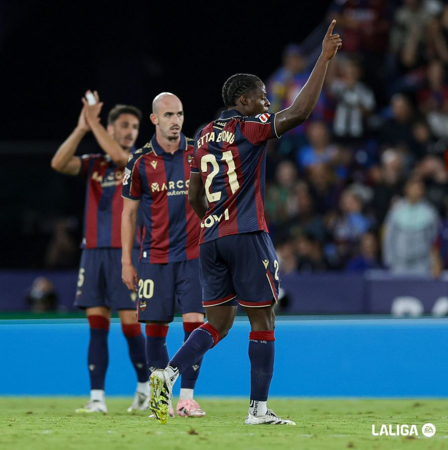 Etta Eyong celebra un gol con el Levante esta temporada. | LALIGA