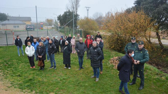 Lasautoridades "bautizando" el nuevo circuito. Lasautoridades "bautizando" el nuevo circuito.