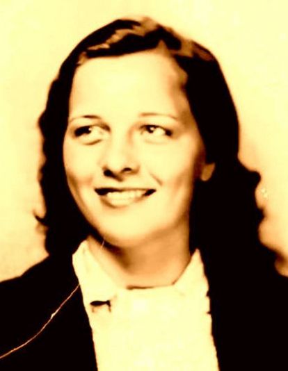 Antonia Torre Yela, ‘La rosa 14 de las 13 rosas’ fue fusilada medio año más tarde. Antonia Torre Yela, ‘La rosa 14 de las 13 rosas’ fue fusilada medio año más tarde.