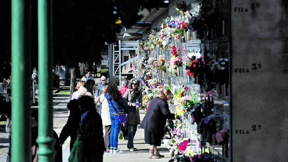 La mortalidad aumentó el pasado año en la provincia de León. | SAÚL ARÉN
