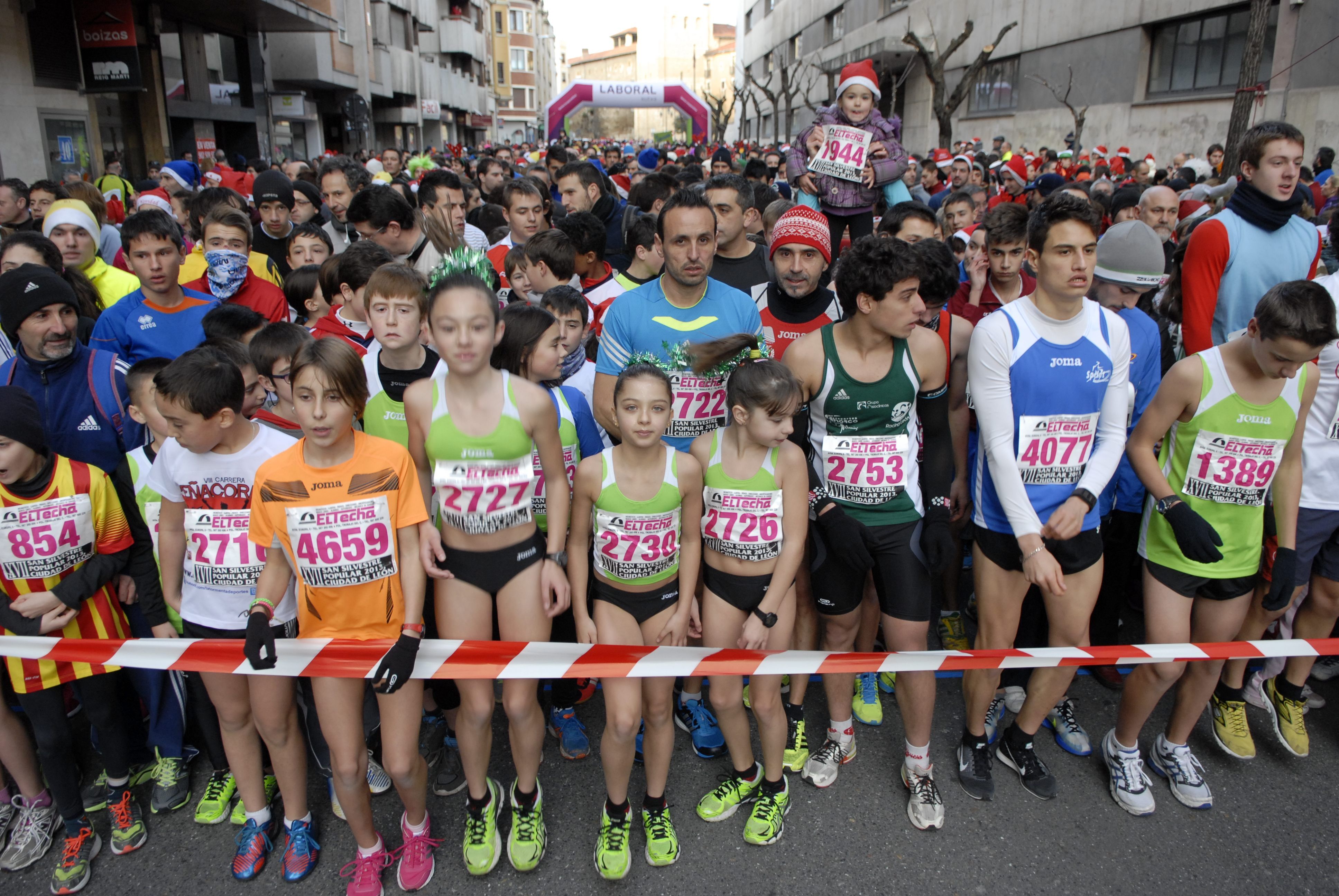 La San Silvestre de León volverá a llenar las calles de la capital el próximo 28 de diciembre. MAURICIO PEÑA