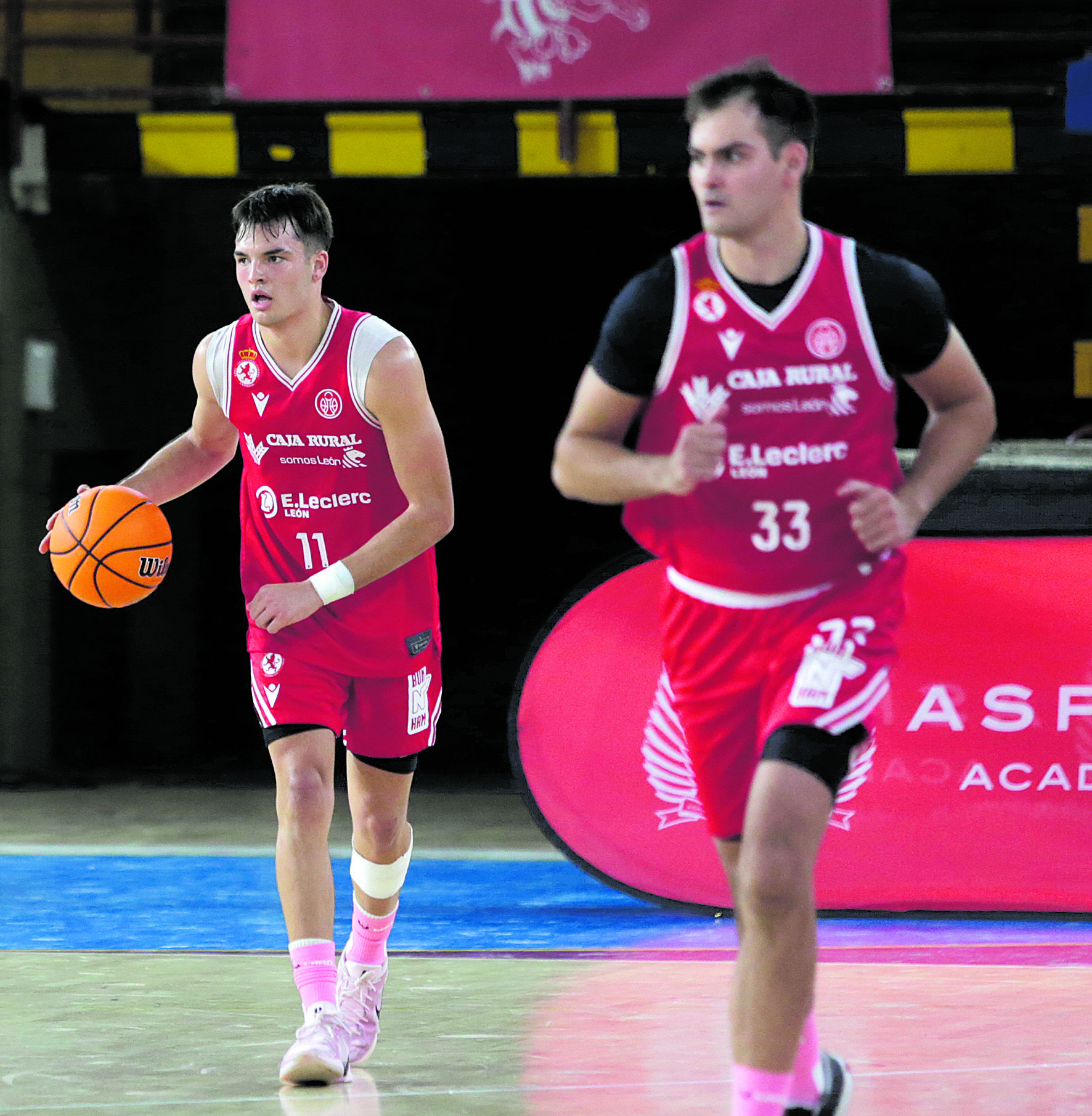 La Cultural no pudo llevarse el otro derbi de la temporada ante Valladolid. FERNANDO OTERO