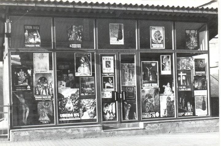 Oficina de información y turismo, 1990. | Foto de Amalio Oficina de información y turismo, 1990. | Foto de Amalio