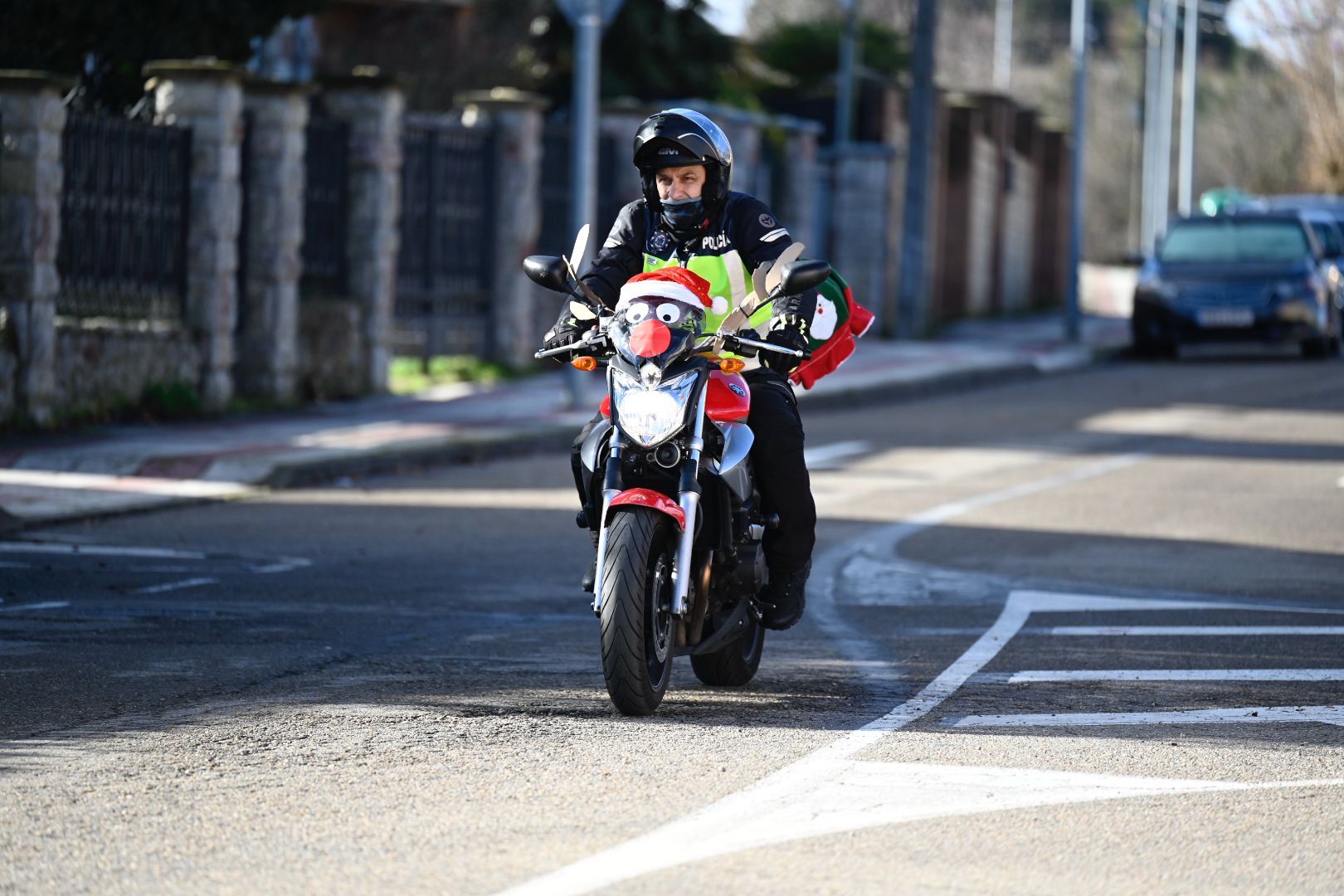 Papá Noel llega a San Andrés en moto | SAÚL ARÉN