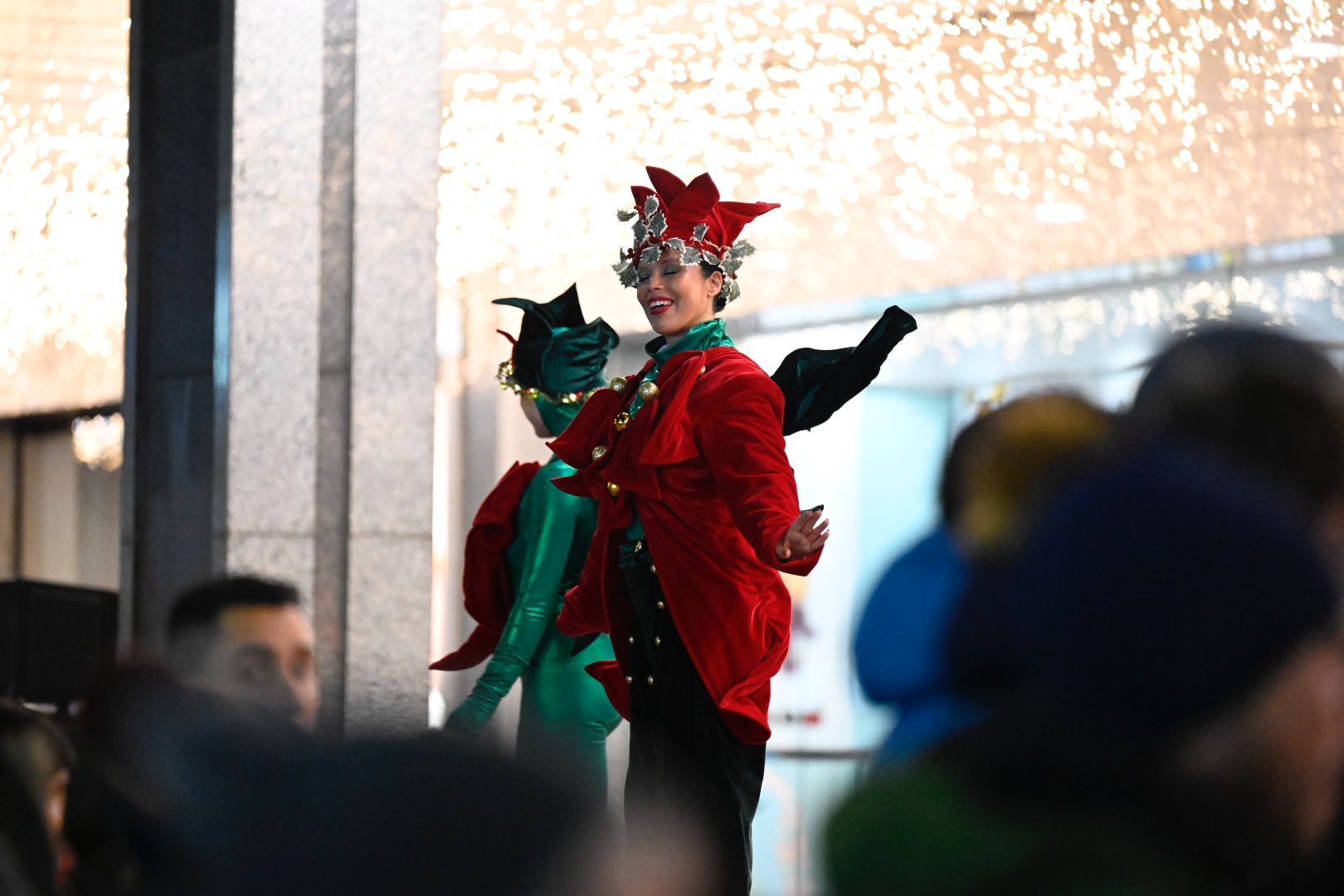 Papá Noel recibe los últimos encargos antes de su noche | SAÚL ARÉN