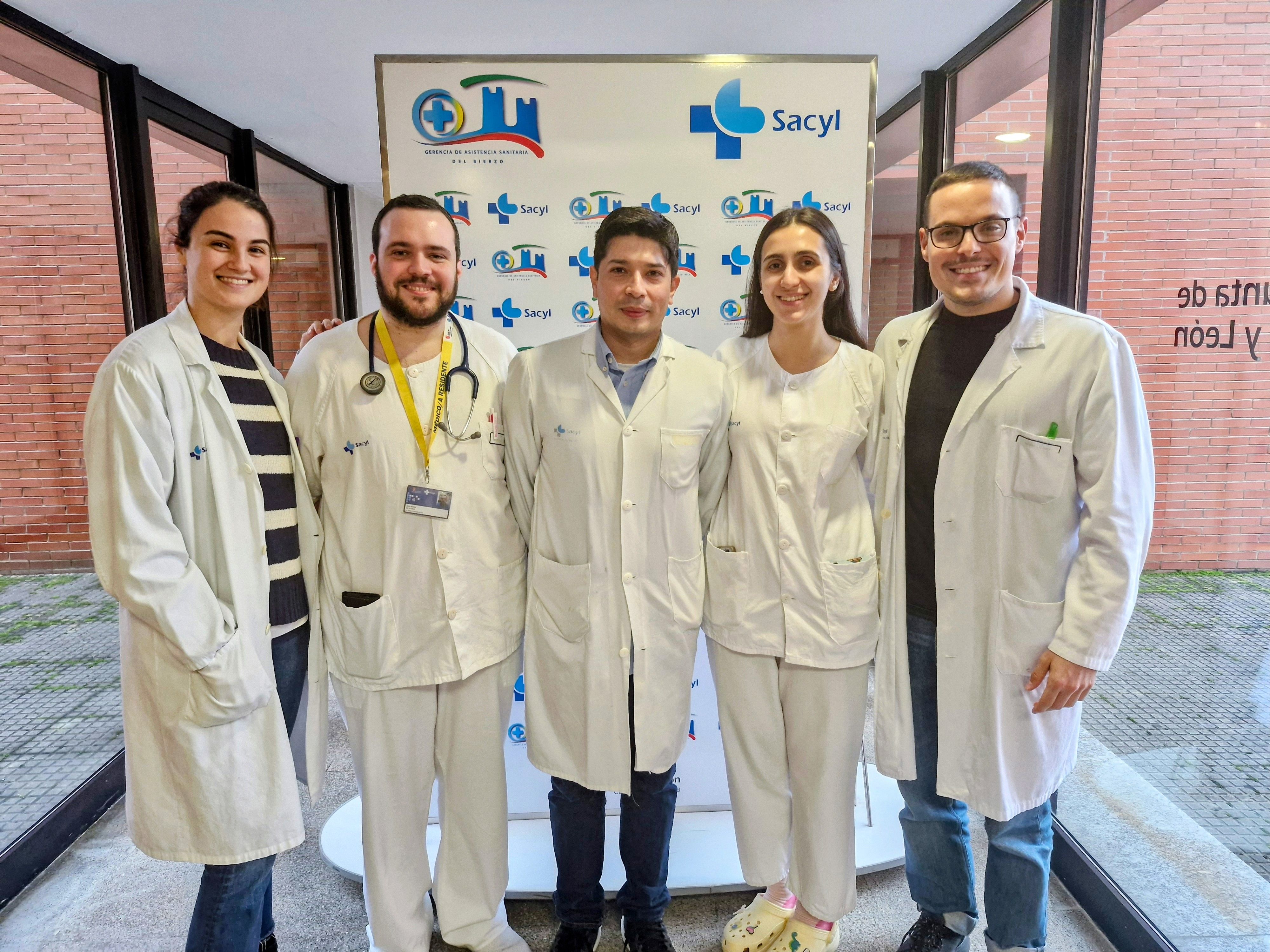 Gutiérrez, Gil, Osorio, Correa y Urbano, coautores del estudio premiado.