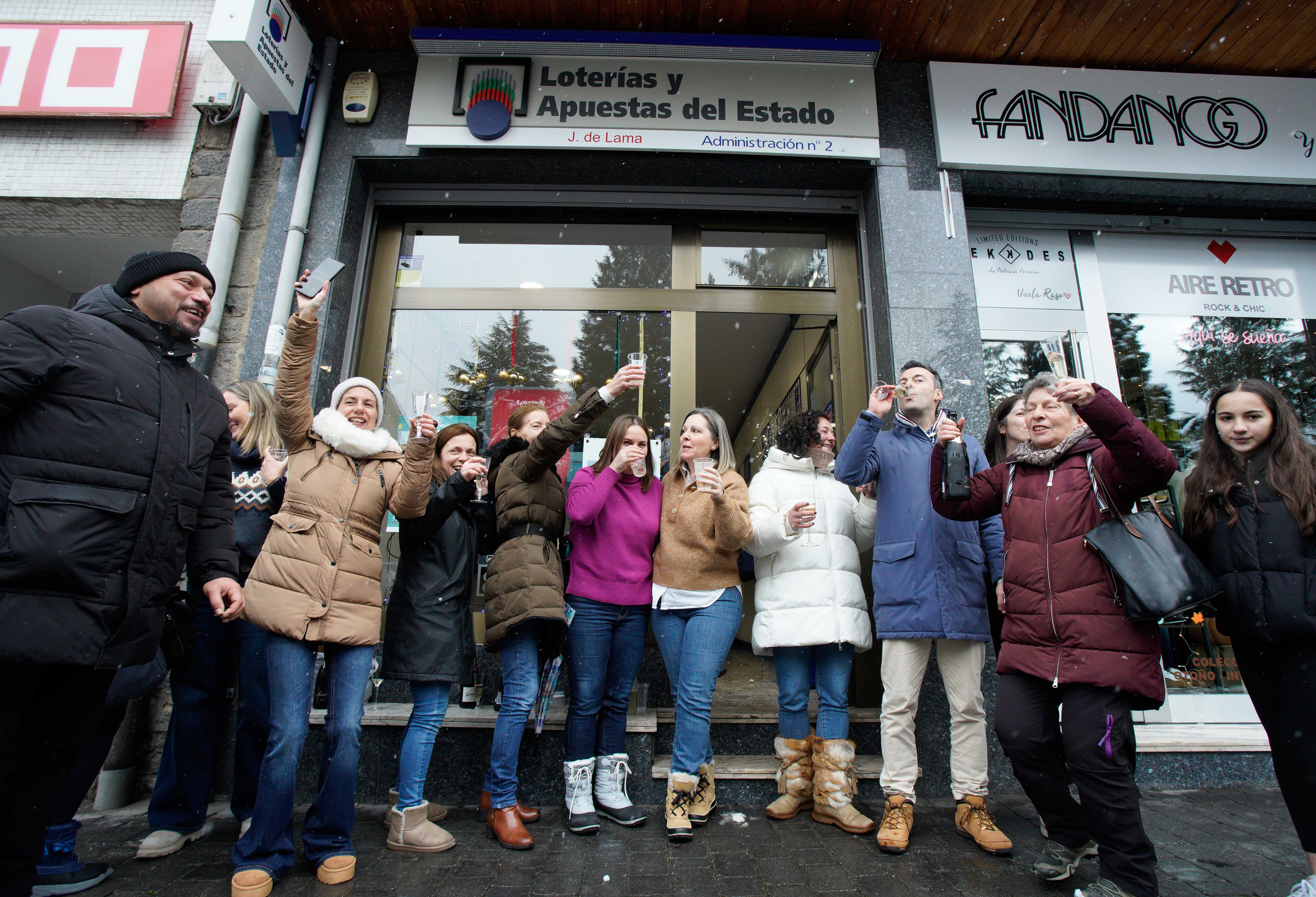 'El Gordo' deja una lluvia de millones en Villablino | CÉSAR SÁNCHEZ (Ical) 