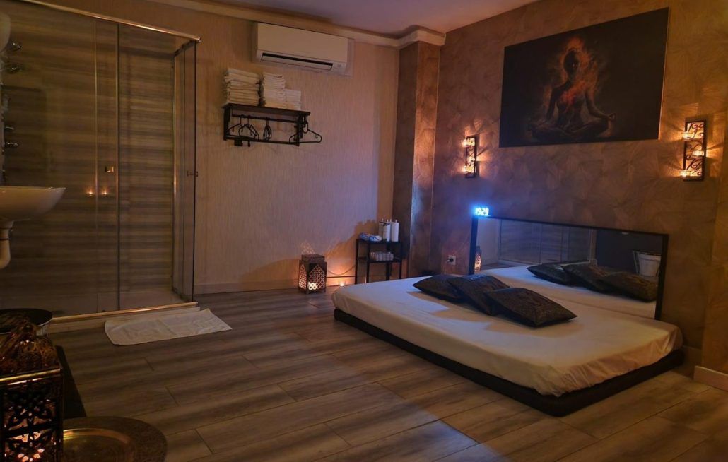 Dentro de las múltiples posibilidades que te esperan en Barcelona hay que destacar Afrodita BCN como una de las propuestas más destacadas. | L.N.C.