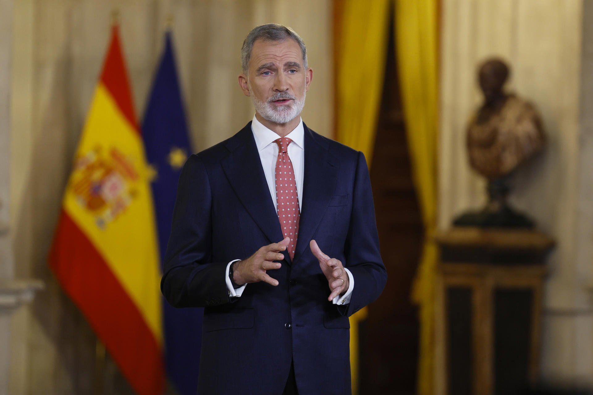 El rey Felipe VI hace balance de un año que ha sido complicado en la política tanto nacional como internacional.