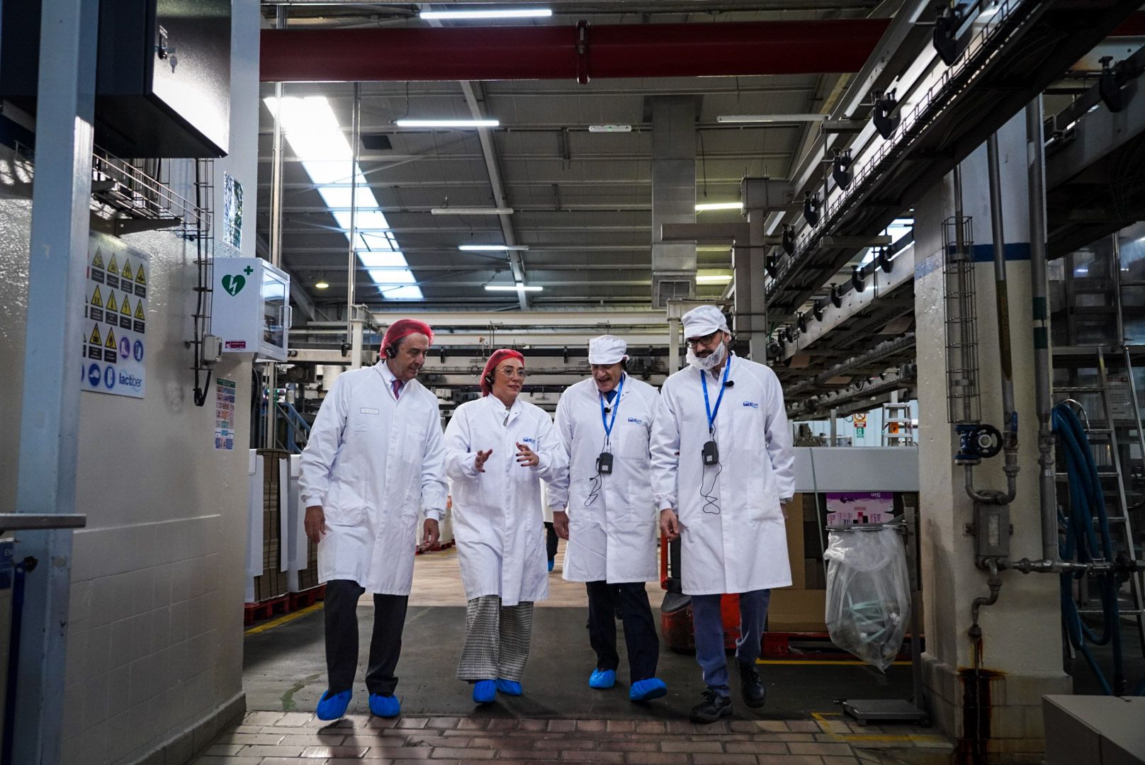 María González Corral durante la visita a las instalaciones de Lactiber en León. | L.N.C.