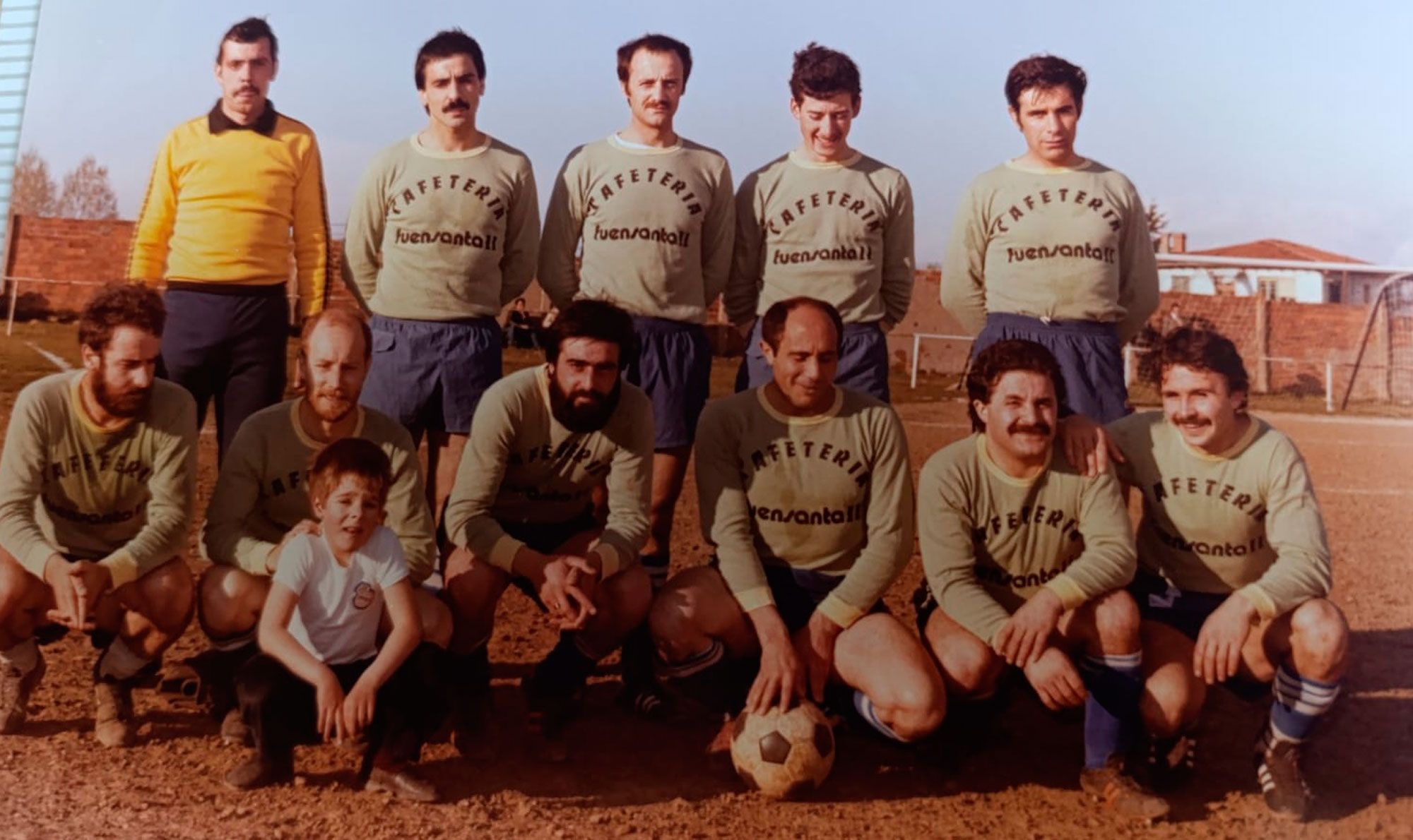 La cafetería Fuensanta fue importante para el fútbol base leonés. | L.N.C.