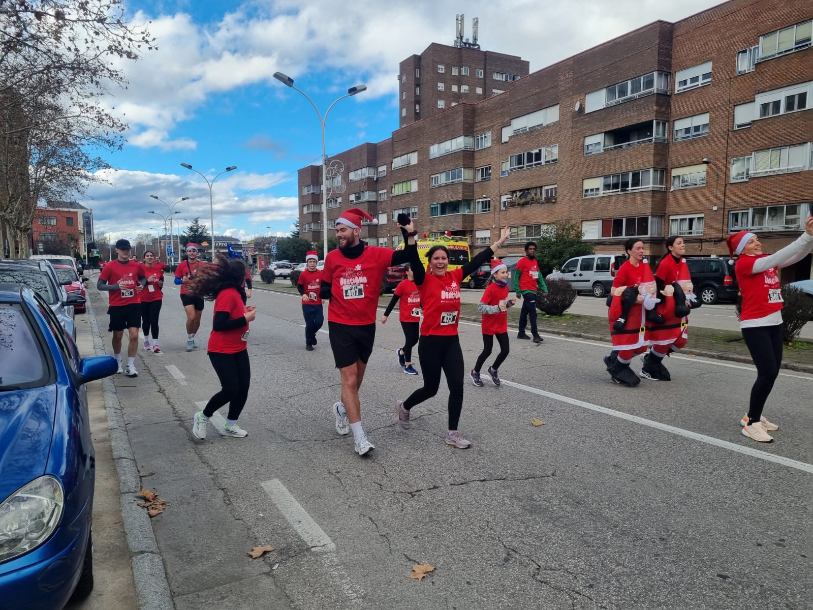 Por primera vez, la San Silvestre Berciana superó los 1.500 inscritos. | RAÚL FERNÁNDEZ