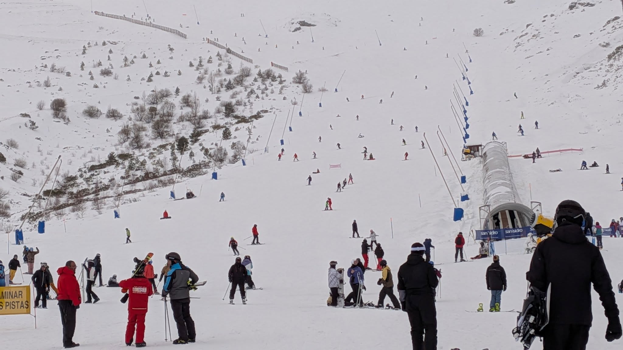 Imagen de la estación de esquí de San Isidro este fin de semana, en el municipio de Puebla de Lillo. | L.N.C.
