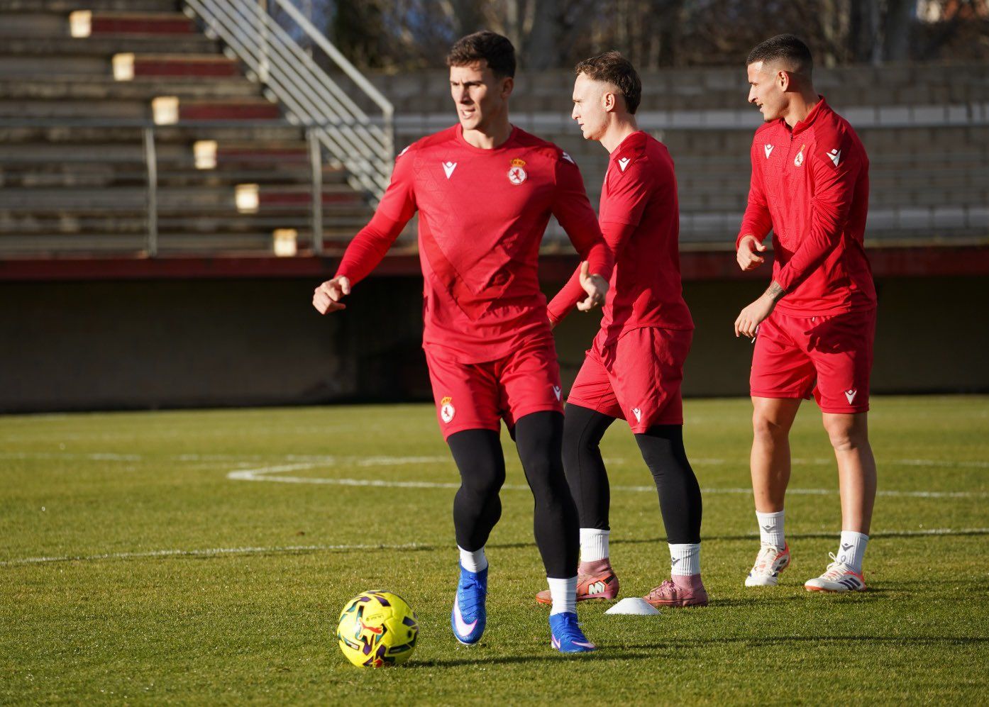 Collado, Tresaco y Barzic, durante la primera sesión del año. | CYD