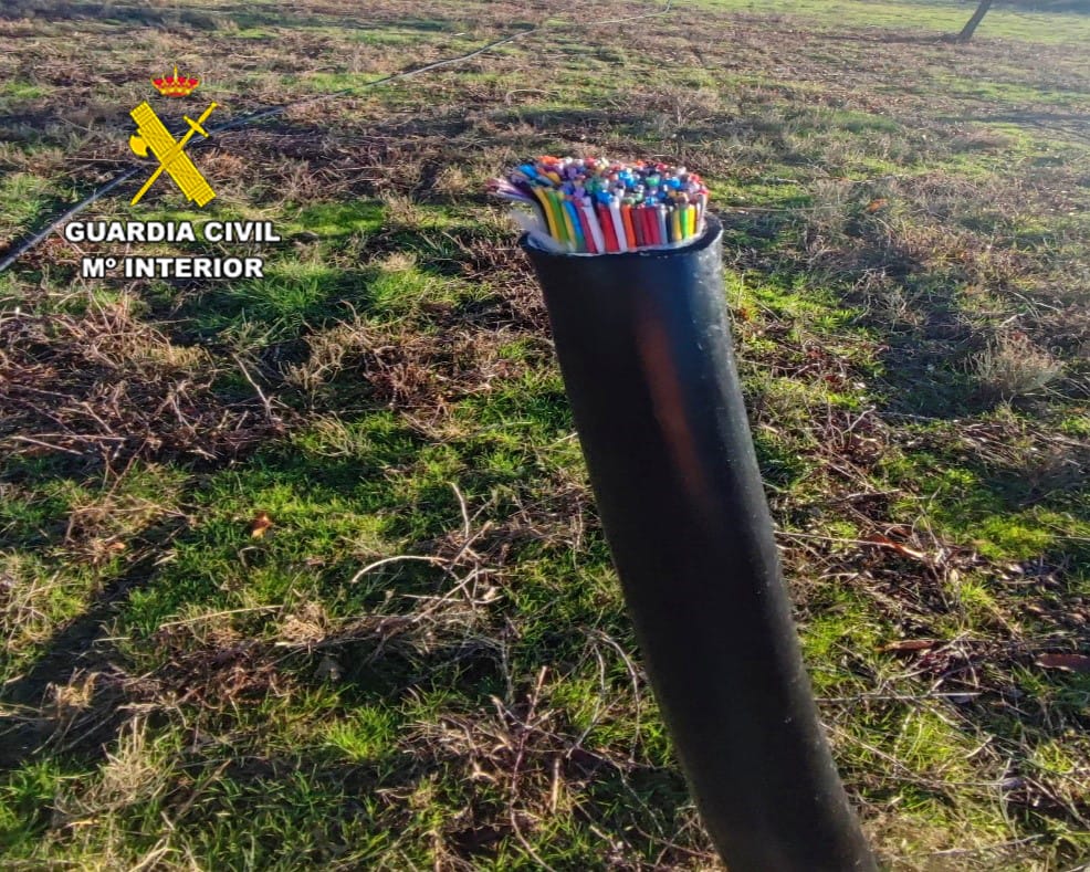 Robo de cable telefónico en Turienzo Castañero. | GUARDIA CIVIL