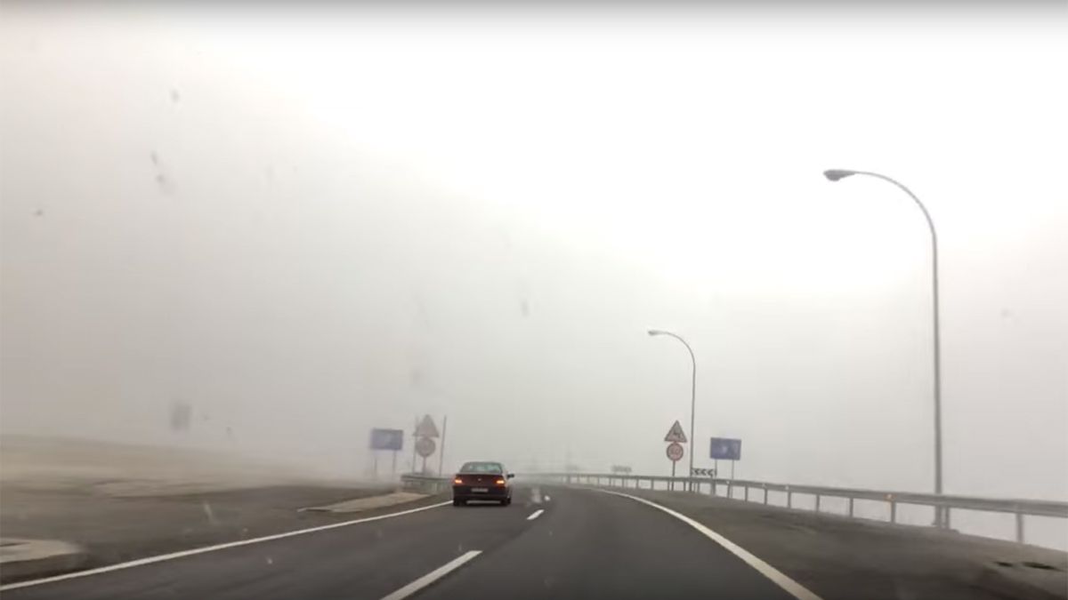 La niebla aparece nada más cruzar el Negrón. | ELOPI23 YOUTUBE