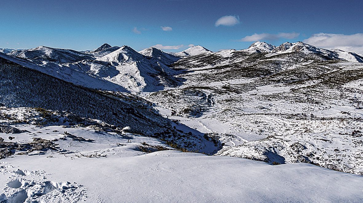 Vista desde la cumbre de Peña Moneca. | VICENTE GARCÍA