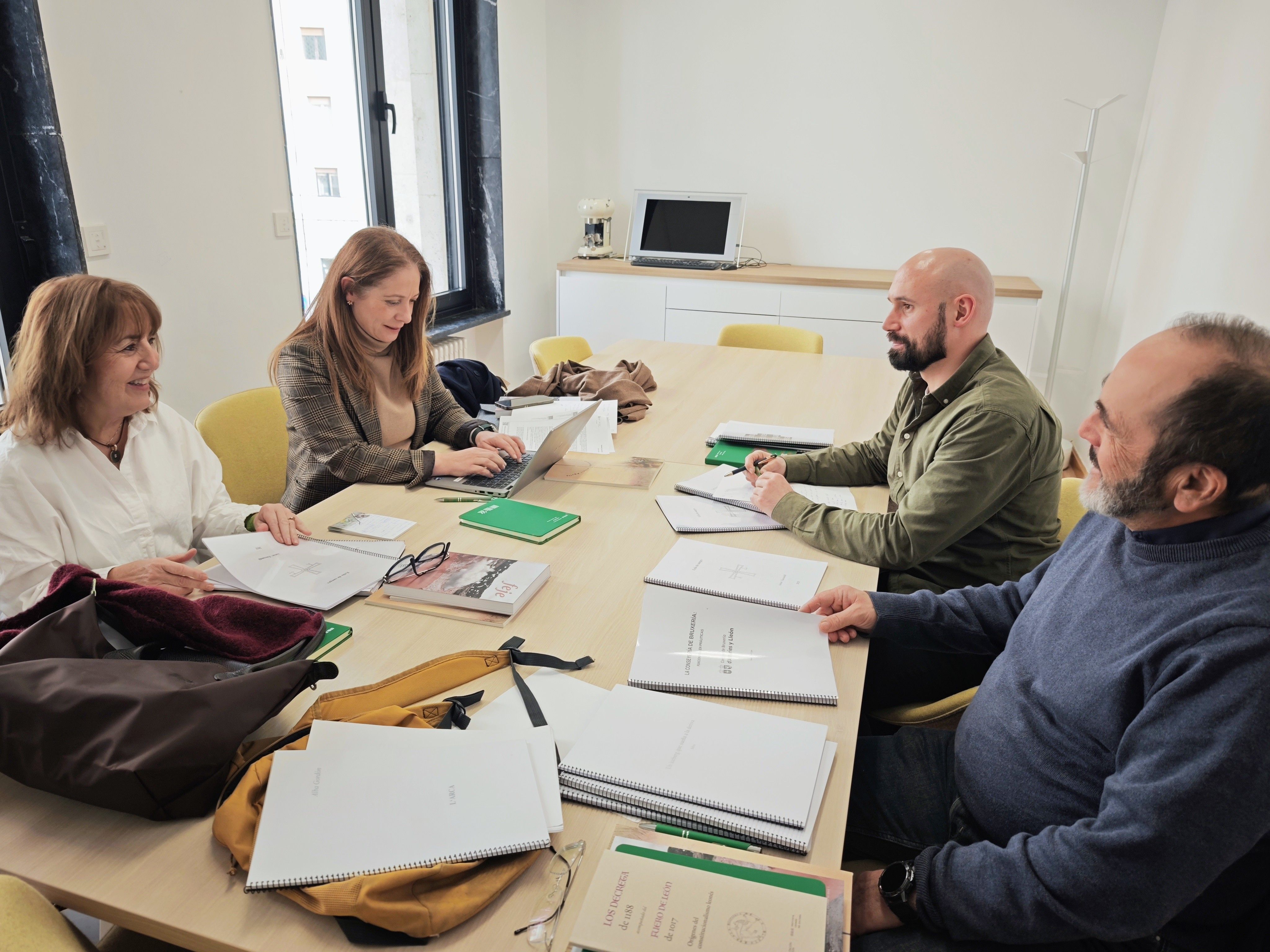 Jurado del Premio Caitano Álvarez Bardón. | L.N.C.