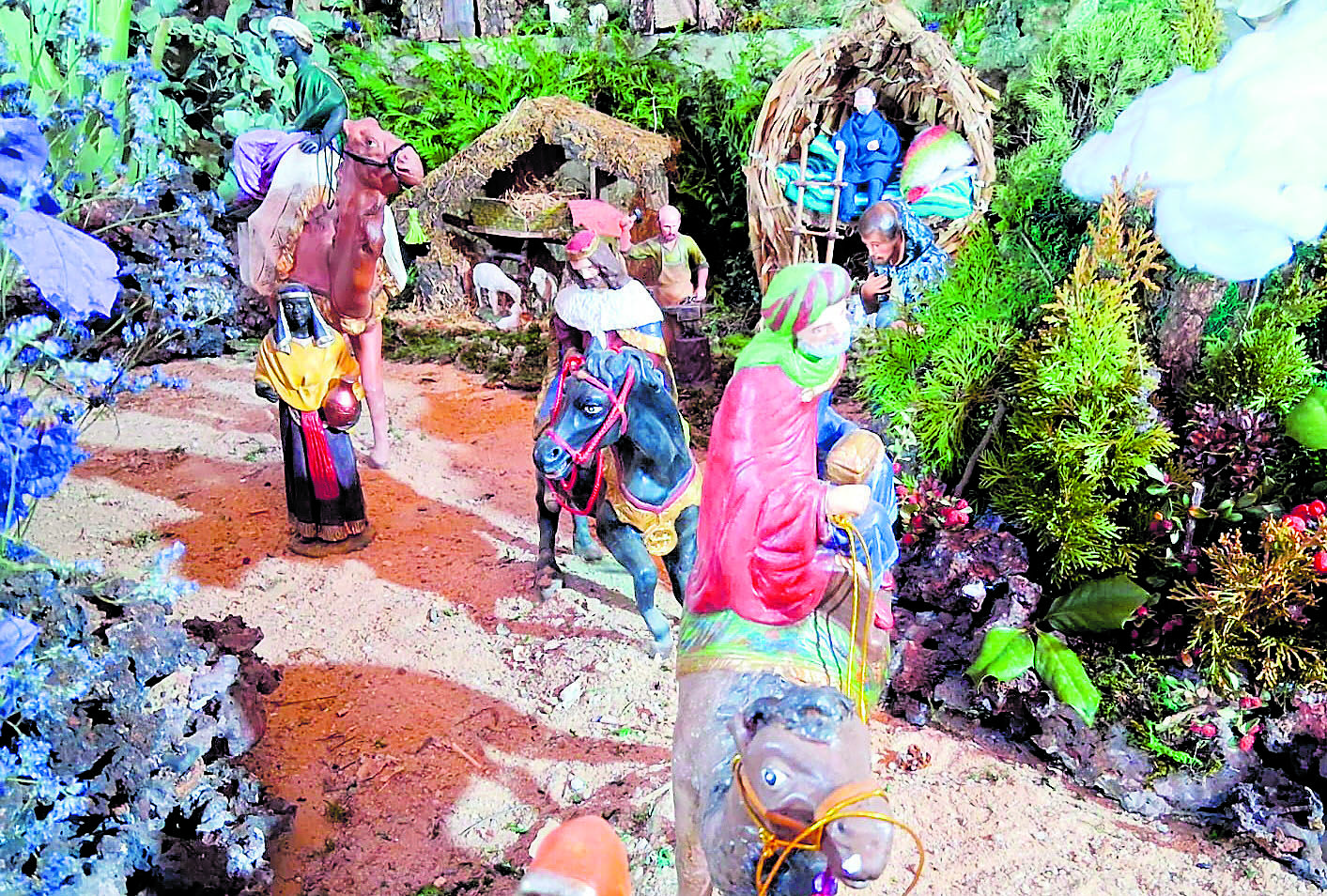 Belén Concejil de Villaverde de Sandoval. Melchor viaja en camello y Gaspar en caballo. | HÉCTOR BAYÓN